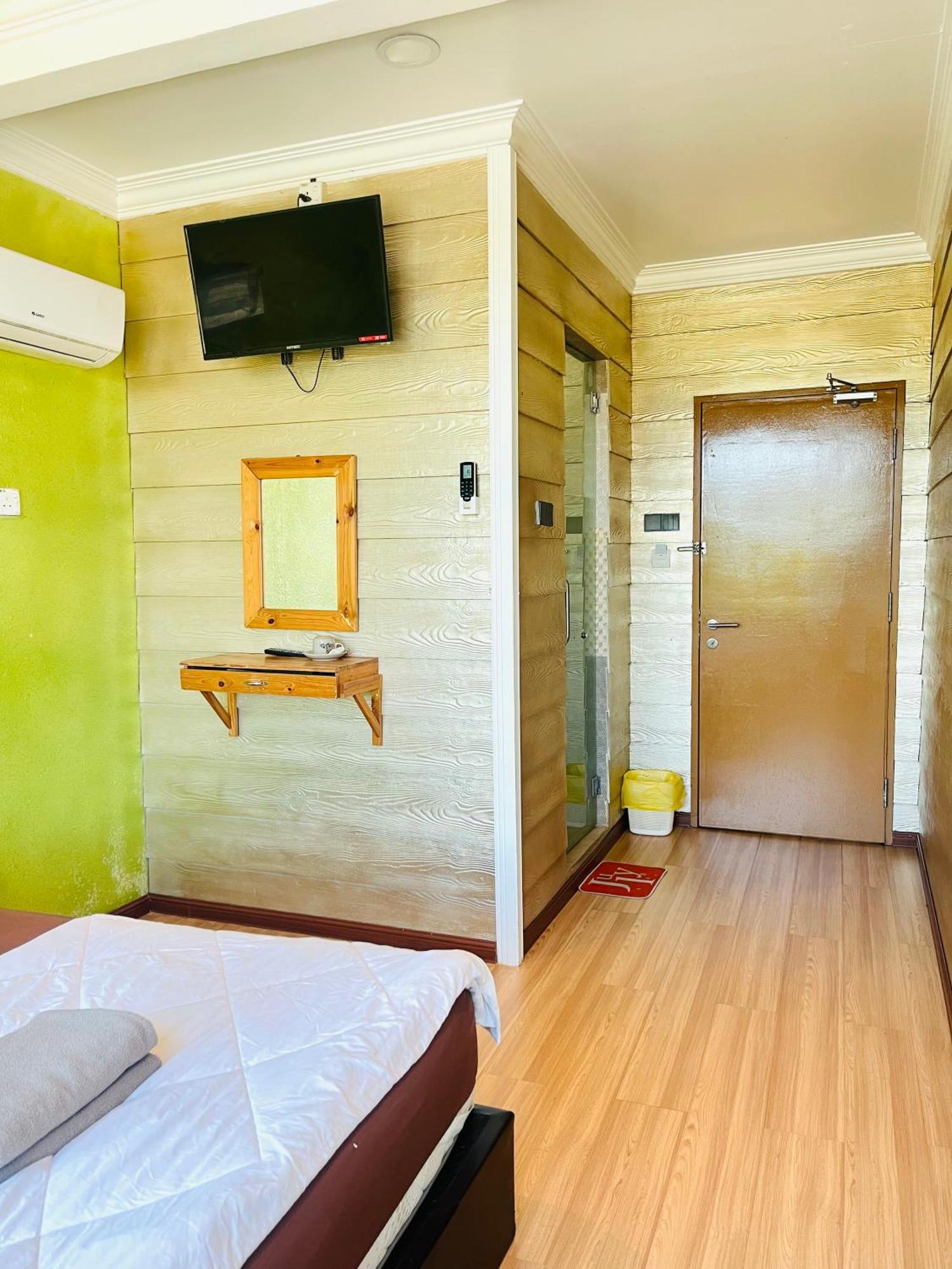 Suza Hostel Tumpat Екстер'єр фото